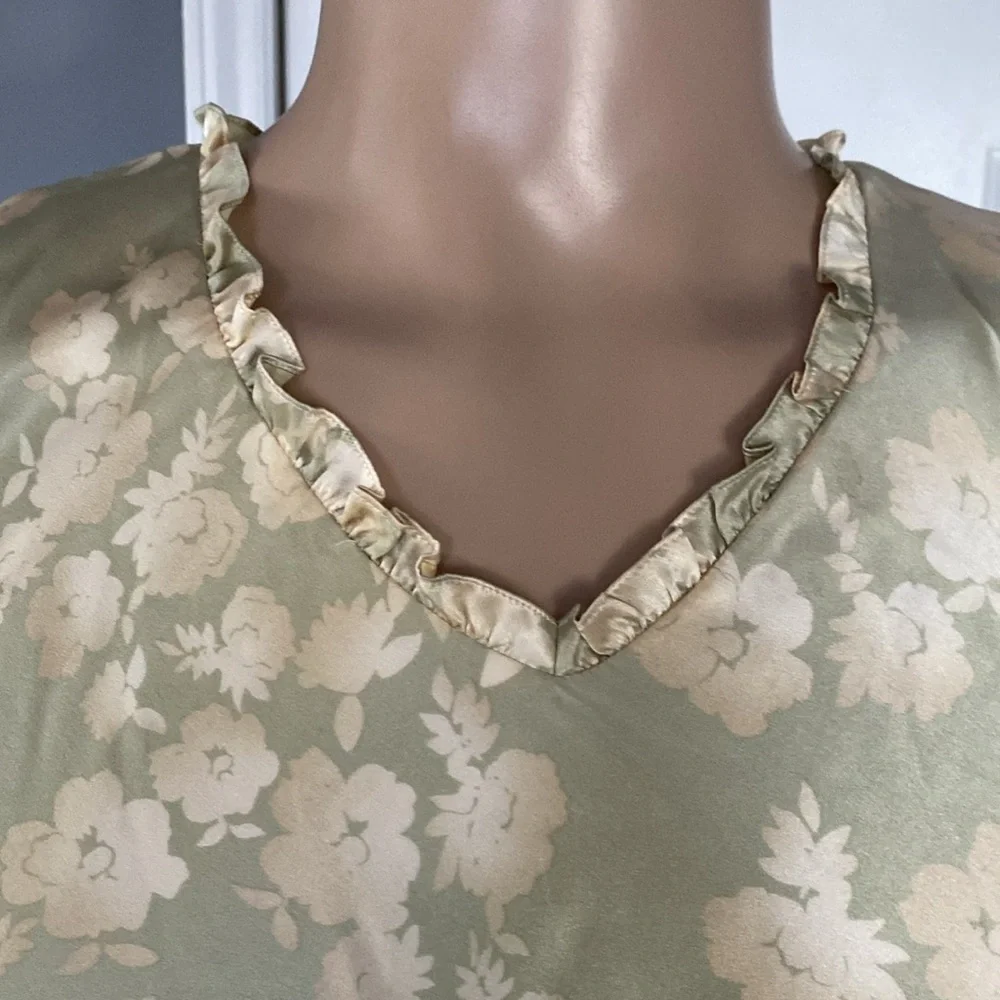 Petite Sophisticate vintage silk dress be - Picture 4 of 7